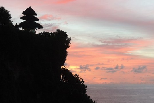 uluwatu temple